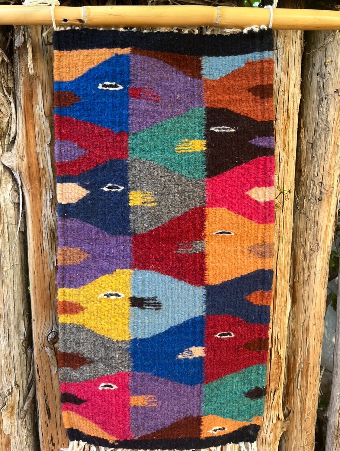 Pescado rug (10"x20")